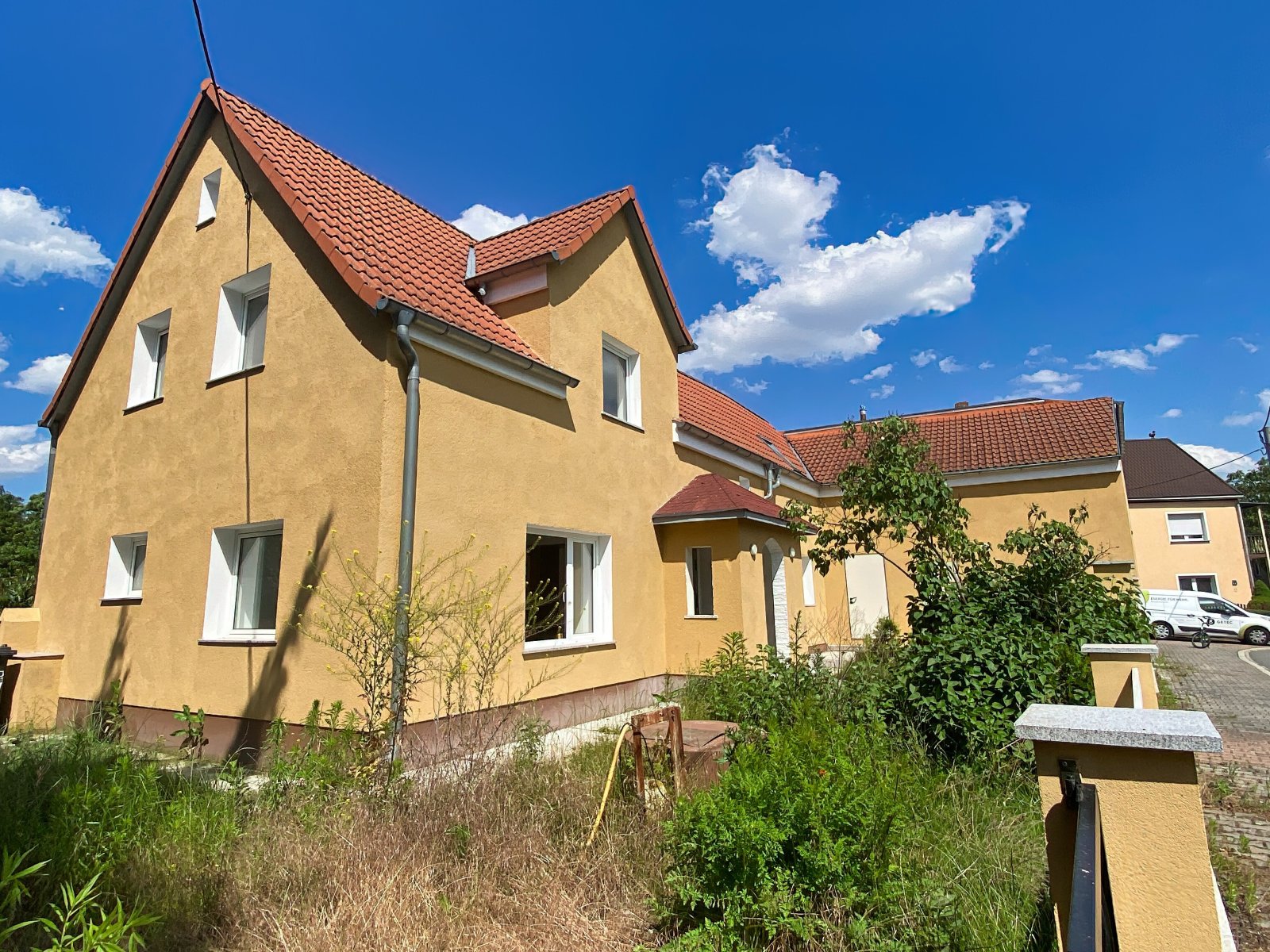 Einfamilienhaus Spanischer Stil Seitenansicht