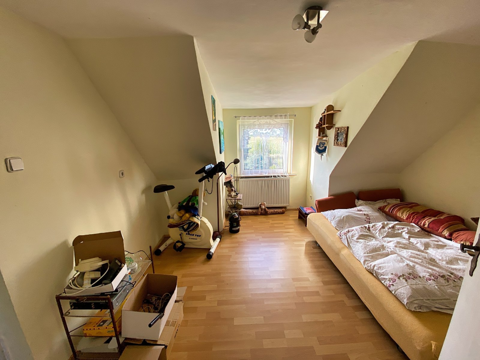 Schlafzimmer 2 DG