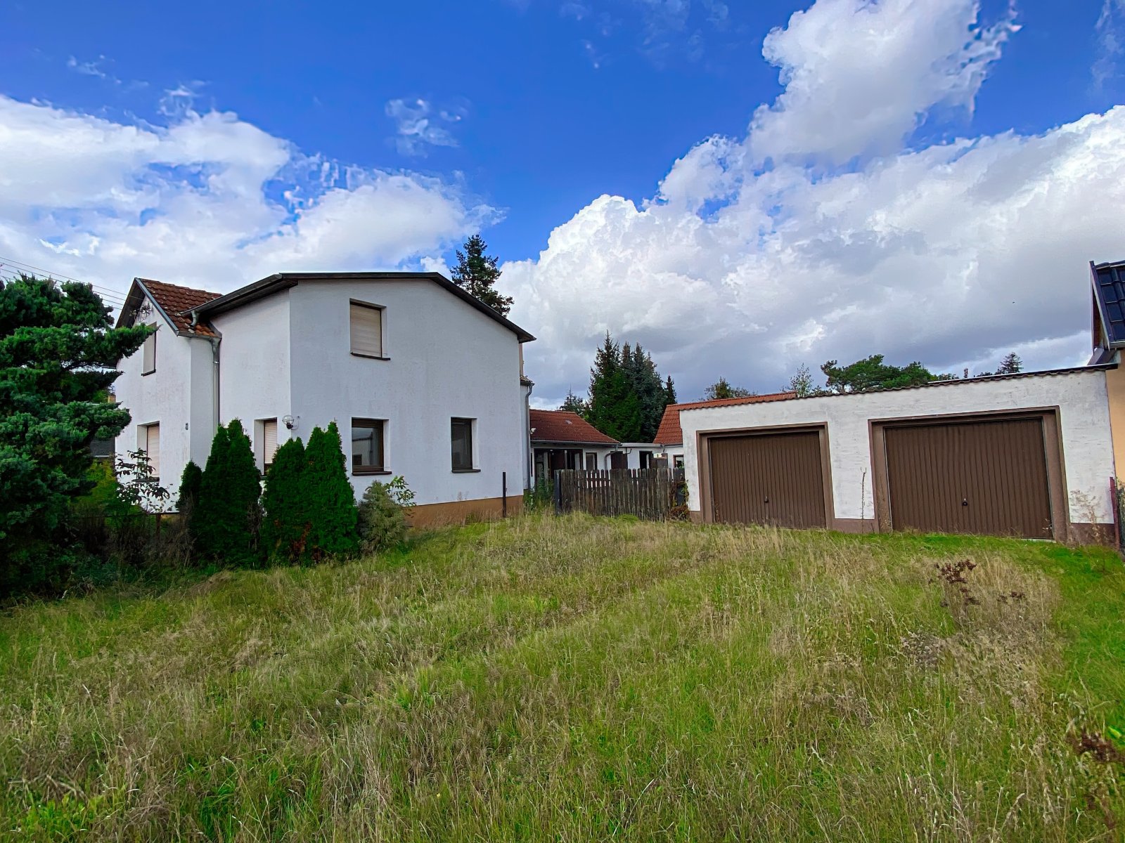 Einfamilienhaus mit Doppelgarage